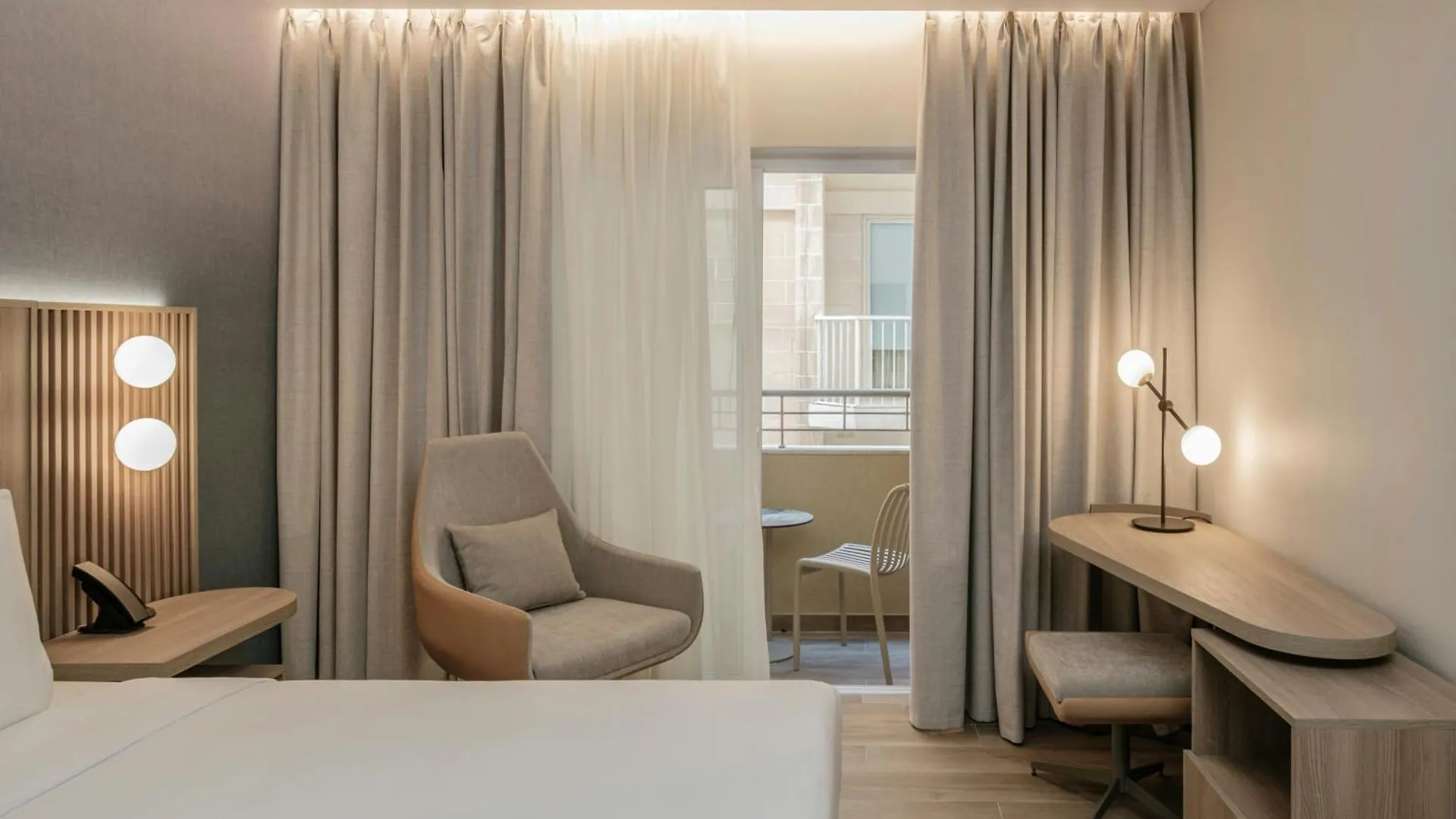 Courtyard By Marriott Sliema Hotel