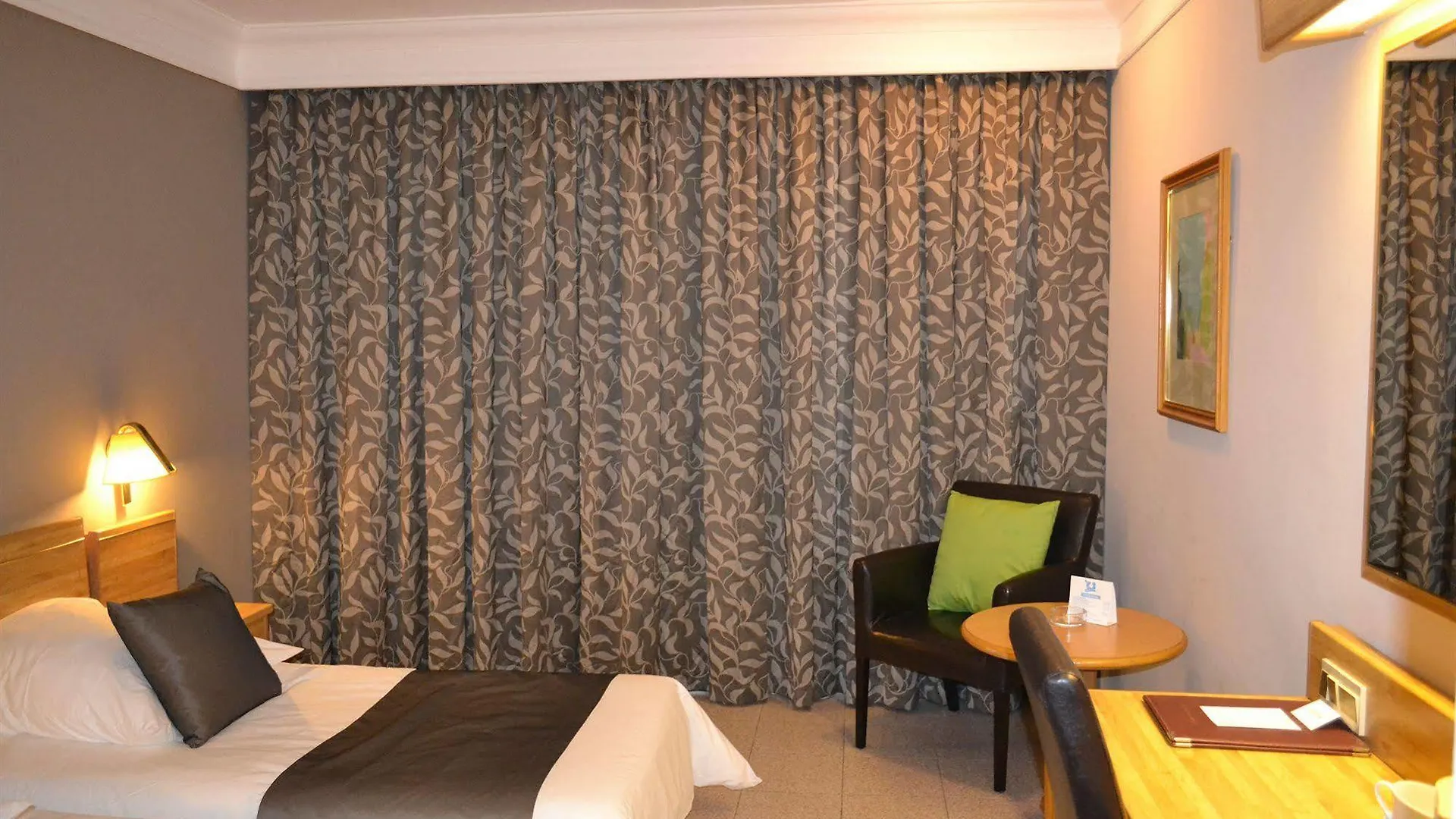 Courtyard By Marriott Sliema Hotel