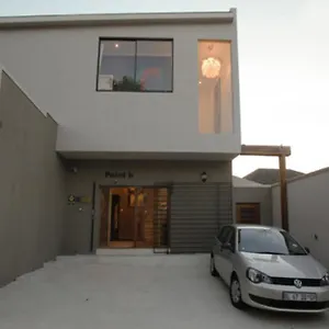 point-b-guest-house.hotels-capetown.com/