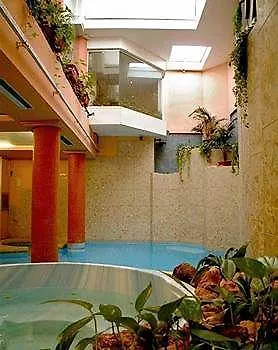 Hotel Courtyard By Marriott Sliema 4*,  Malta