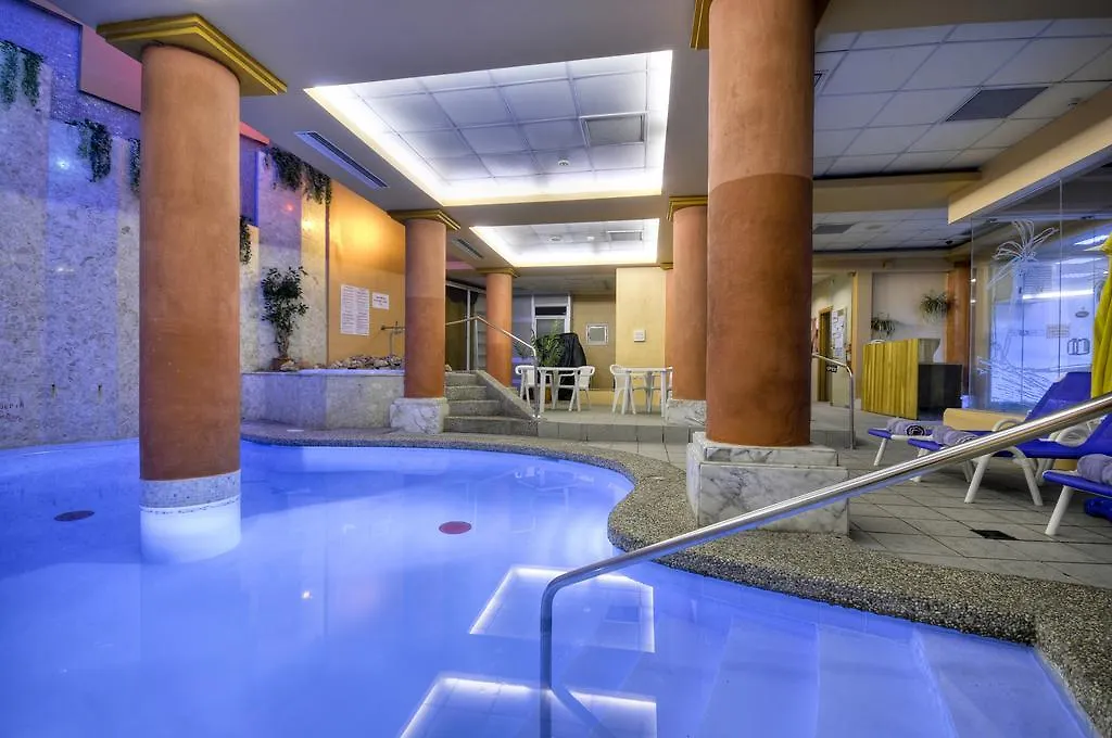 Hotel Courtyard By Marriott Sliema